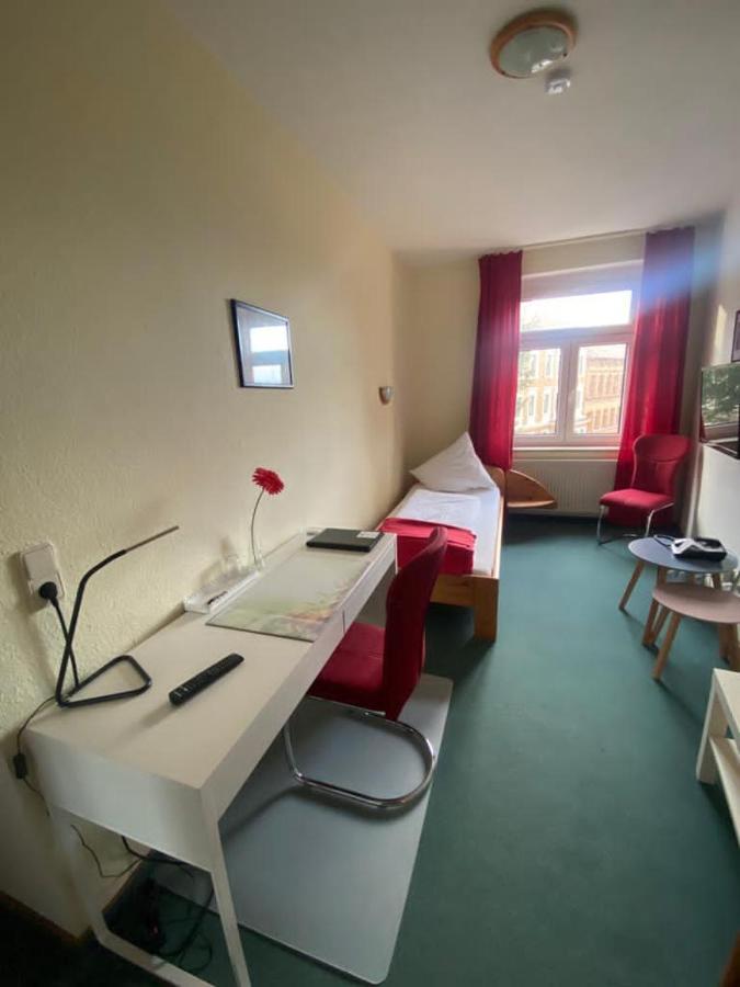 Parkhotel Schnorr Lutherstadt Eisleben Buitenkant foto